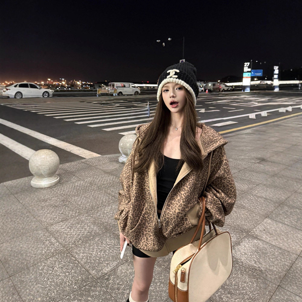 依之萌-2025新款秋天外套女美式复古连帽卫衣宽松休闲百搭显瘦大