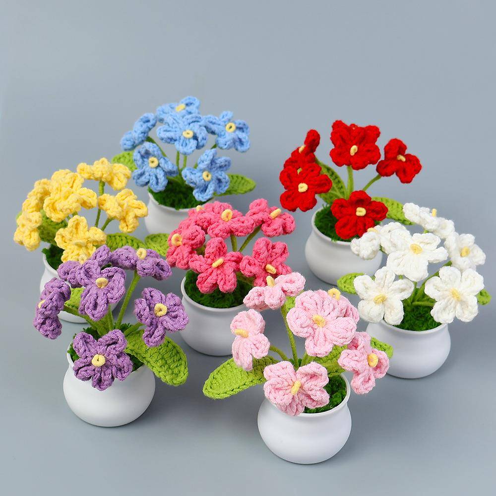 成品手工钩织雪五毛线6朵勿忘我绣球仿真花盆栽车载桌面摆件