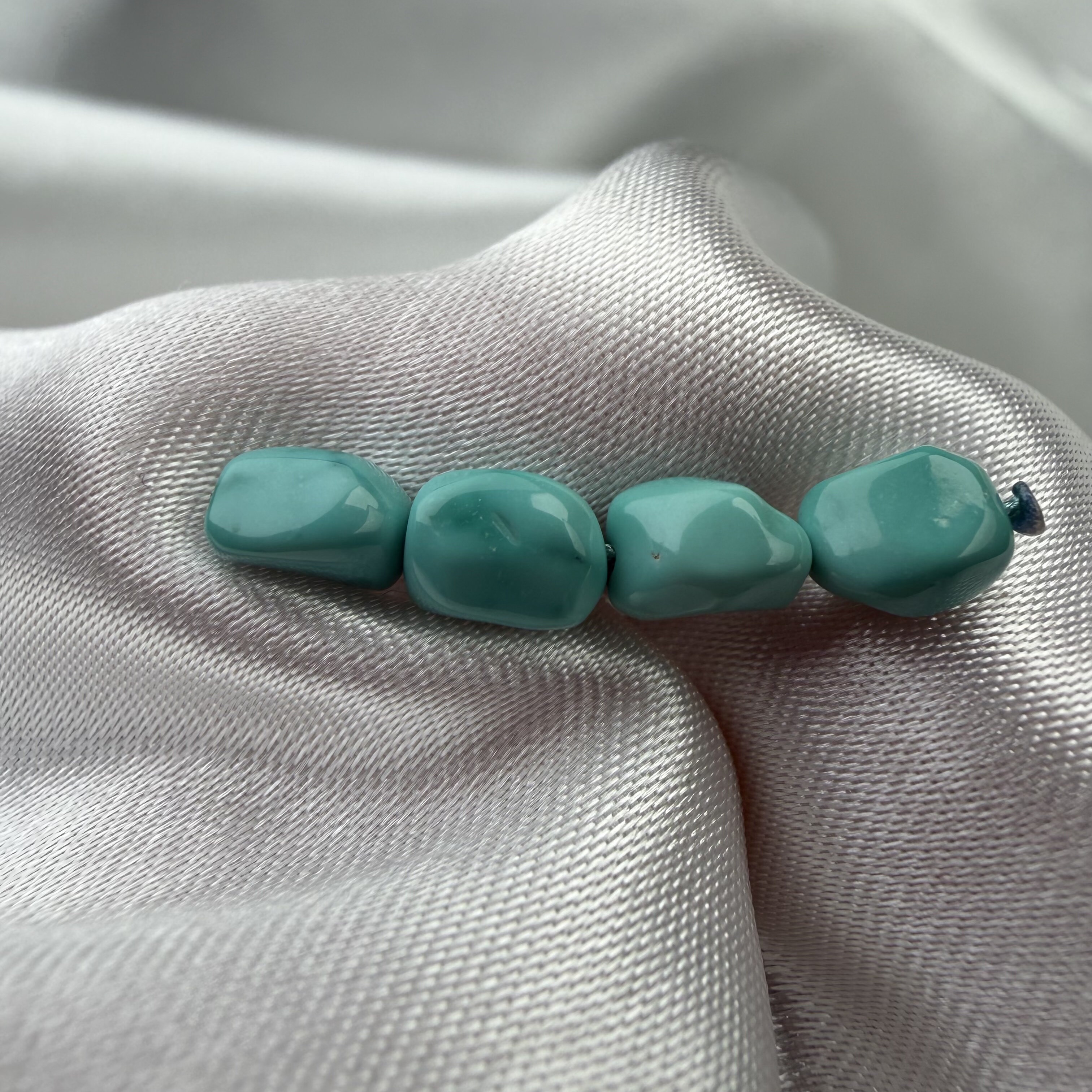 绿松石随形隔珠4.5mm湖北原矿瓷釉级玉化料无水无油糖豆隔珠