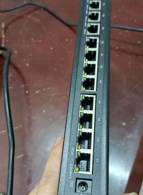 希力11口千兆以太网交换机，型号SR8808MN，支持POE议价