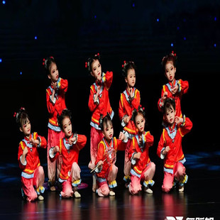 儿童群舞民族舞新春泥娃闹春韵元旦表演服红色喜庆福娃闹春演出服