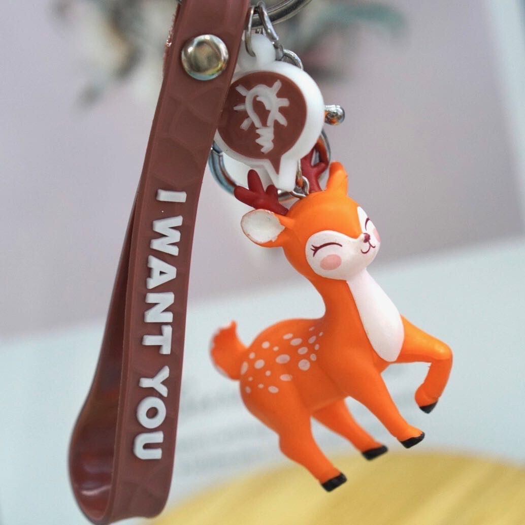 新款可爱麋鹿梅花鹿树脂钥匙扣入油液体流沙礼品创意书包小挂件