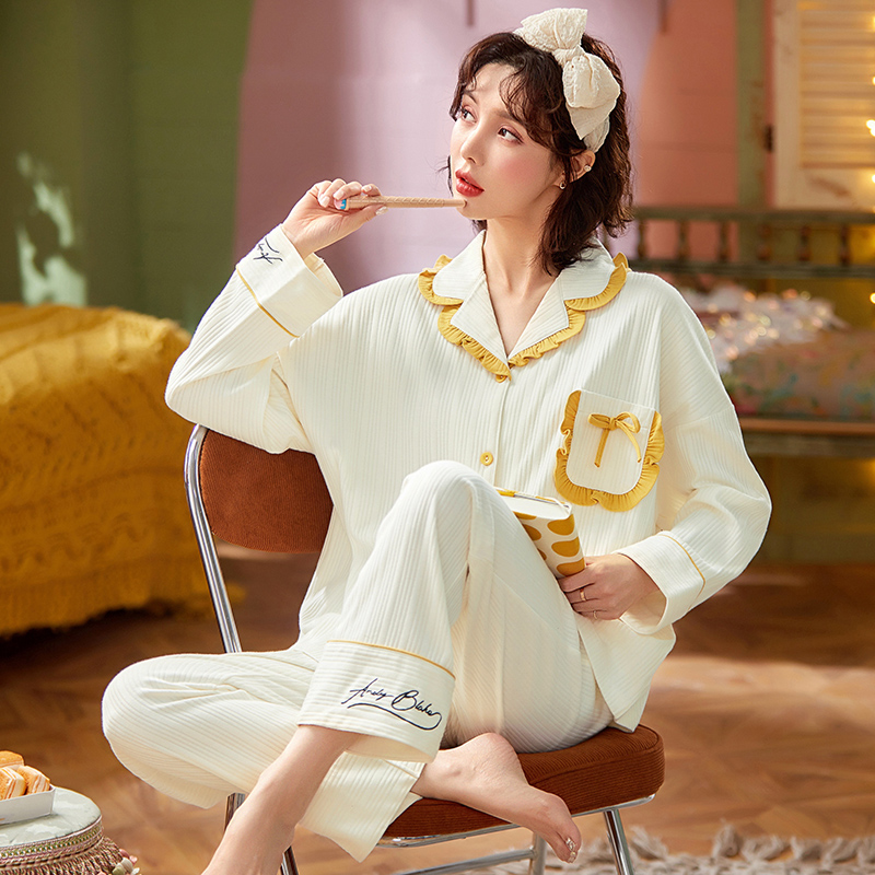 Real spring cartoon combed cotton long sleeve pajamas suit