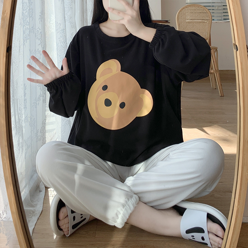 Real shooting of new pajamas in spring