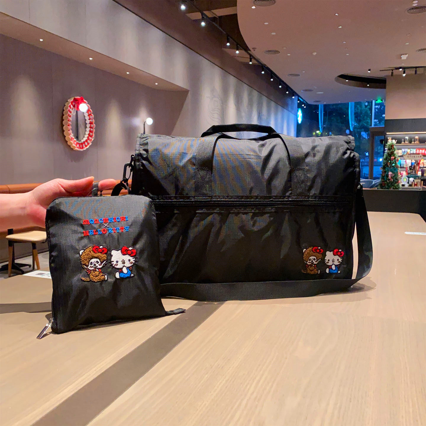 日系卡通萌奇奇猫咪刺绣旅行袋折叠便携行李袋手提单肩包可套拉杆