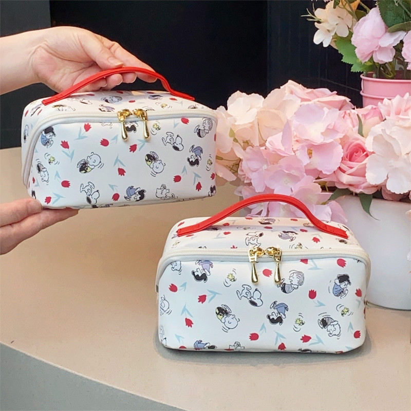 日系卡通狗狗PU皮大容量化妆包