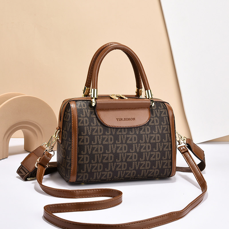 波士顿女包枕头包斜挎包女百搭新款大容量手提包高级感女士包包