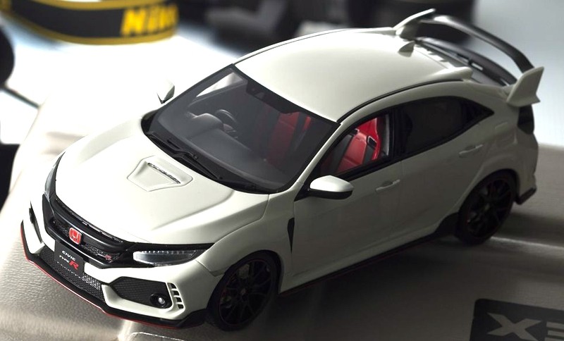 京商武士系列1:18 本田思域type r fk8 白色树脂限量汽车静态模型