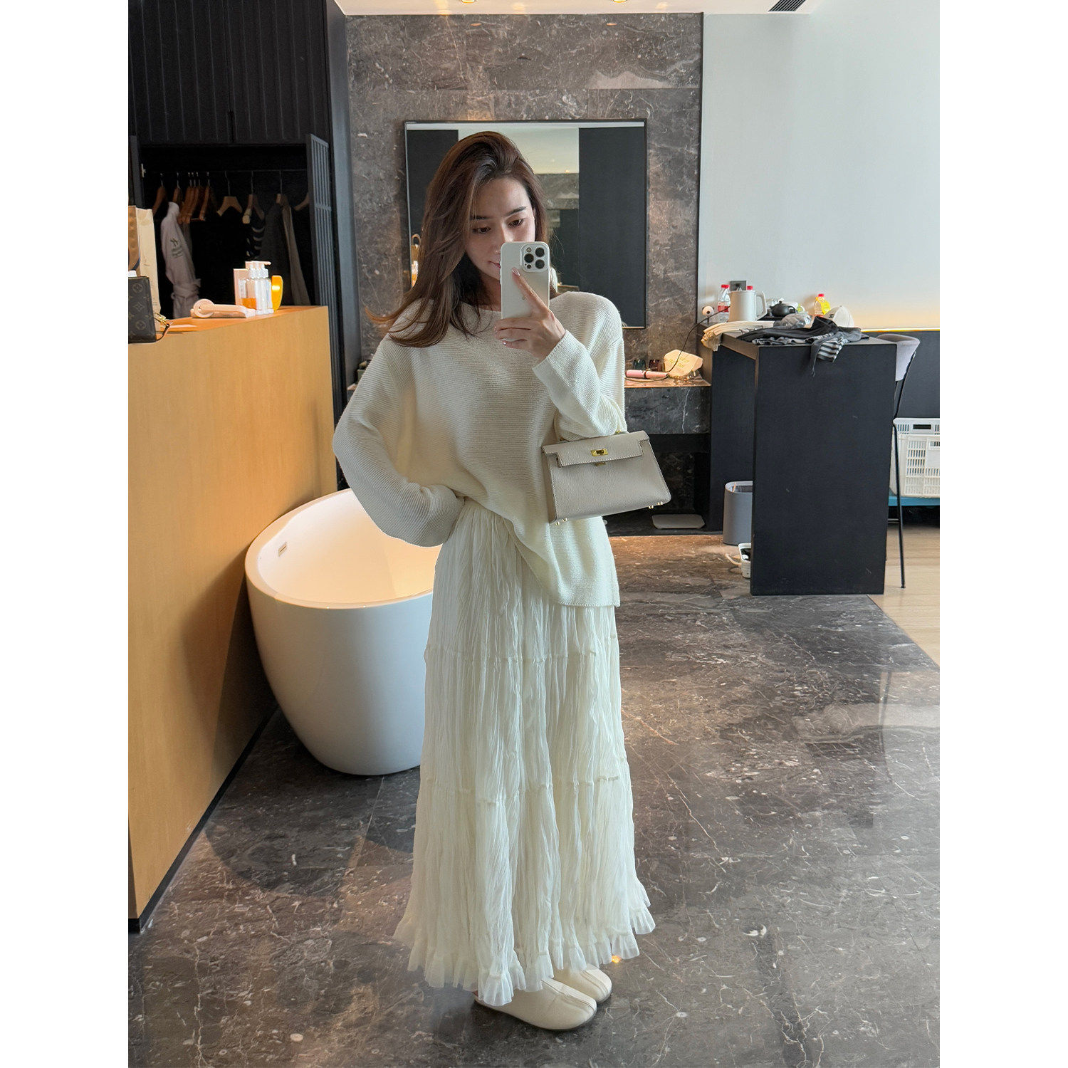 气质简约松紧腰褶皱半身裙女2026春季新款修身显瘦温柔小个子长裙
