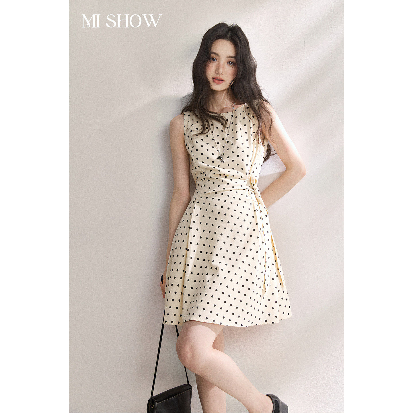 谜秀法式复古波点洋装女2