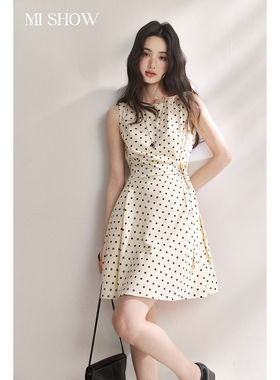 谜秀法式复古波点洋装女2