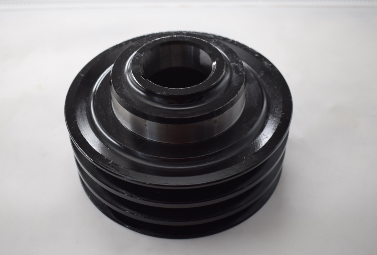 适用于尼桑发动机日产尼桑td27曲轴皮带轮曲轴皮带轮双槽皮带轮