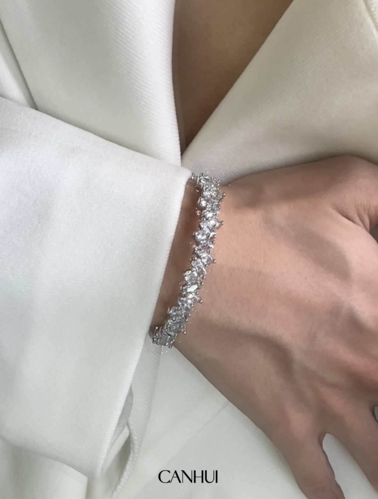 男女小众波光粼粼手镯开口可调节