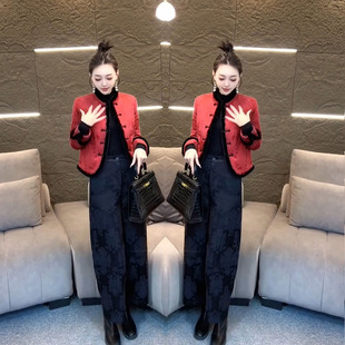 2025冬新款新中式缎面提花棉服女国风立领盘扣修身毛毛边外套棉袄