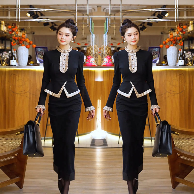 洋气花边领收腰上衣+半身裙显瘦