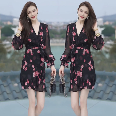 v领收腰印花中长款连衣裙气质女