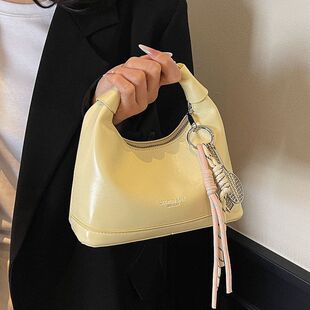 精致小包包斜挎包超火夏天新款小百搭2026拎包手提高级感爆款女式