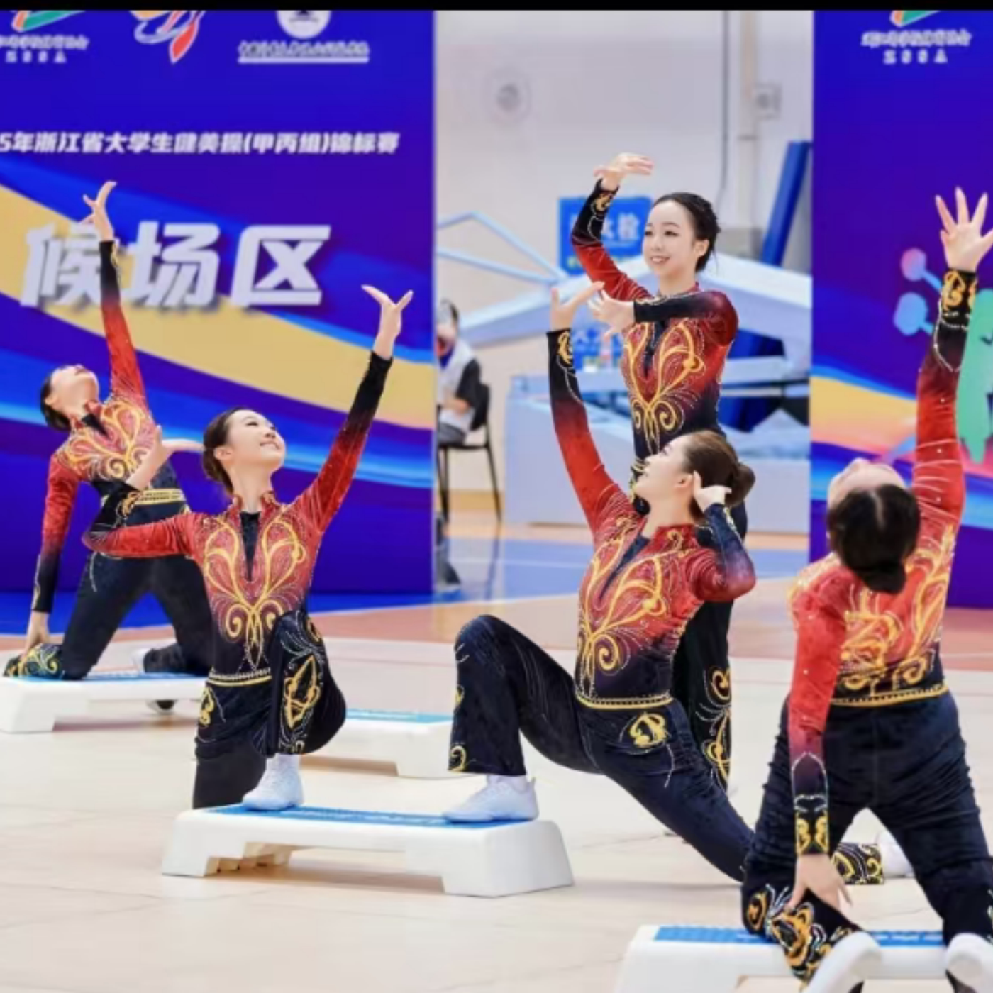 丝绒竞技健美操比赛服大众健身操专业儿童啦啦操比赛演出服有氧服