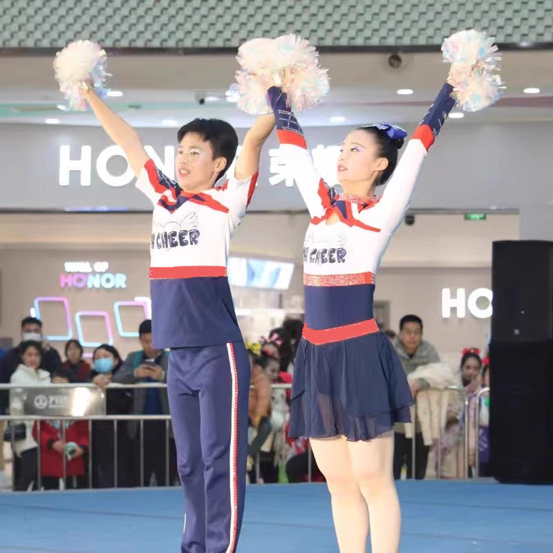 中小学男女款花球啦啦操服装定制比赛服啦啦队足球儿童表演演出服