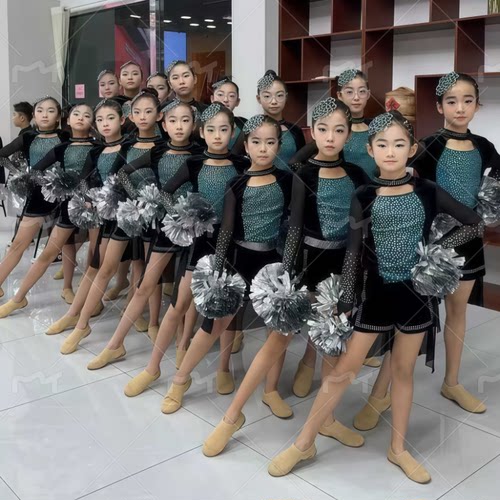 新款中小学生啦啦操比赛服装啦啦队服啦啦操爵士舞蹈健美操演出服