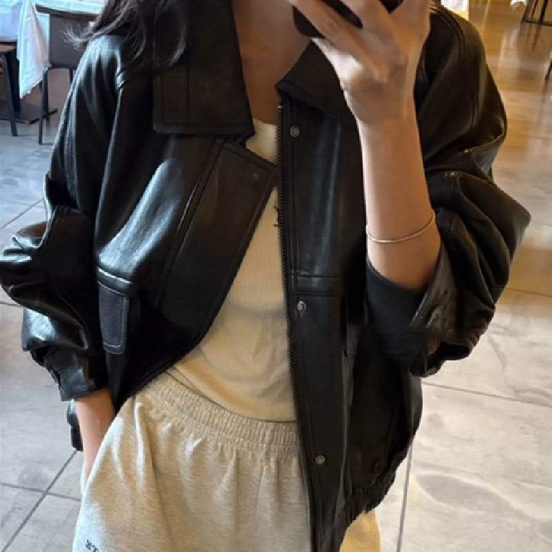 韩系2026春季新款休闲做旧翻领宽松显瘦BF机车风PU皮衣夹克外套女