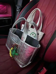 小众包包银色女包手拎包韩国东大门夏季新款托特包ins博主同款包