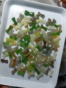 天然和田玉小骨头吊坠糖玉碧玉挂件挂坠文玩珠串配饰diy正品保真