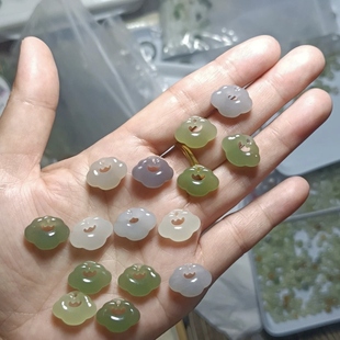 天然和田玉祥云锁小吊饰如意锁手工diy文玩手链钥匙扣挂饰配饰女