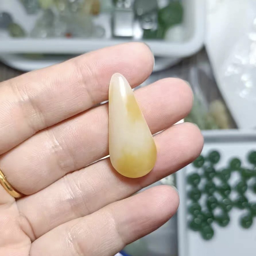 天然和田玉水滴吊坠且末料糖白色随型挂件男女款玉石项链玉佩玉坠