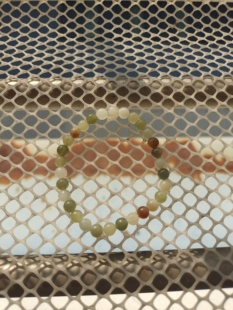 天然新疆和田玉手链手串卡6mm送人礼物多宝糖果色单圈圆珠串男女