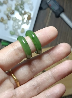 天然和田玉戒指圆条细圈女款碧玉阳绿指环玉石戒圈古风小众男素圈
