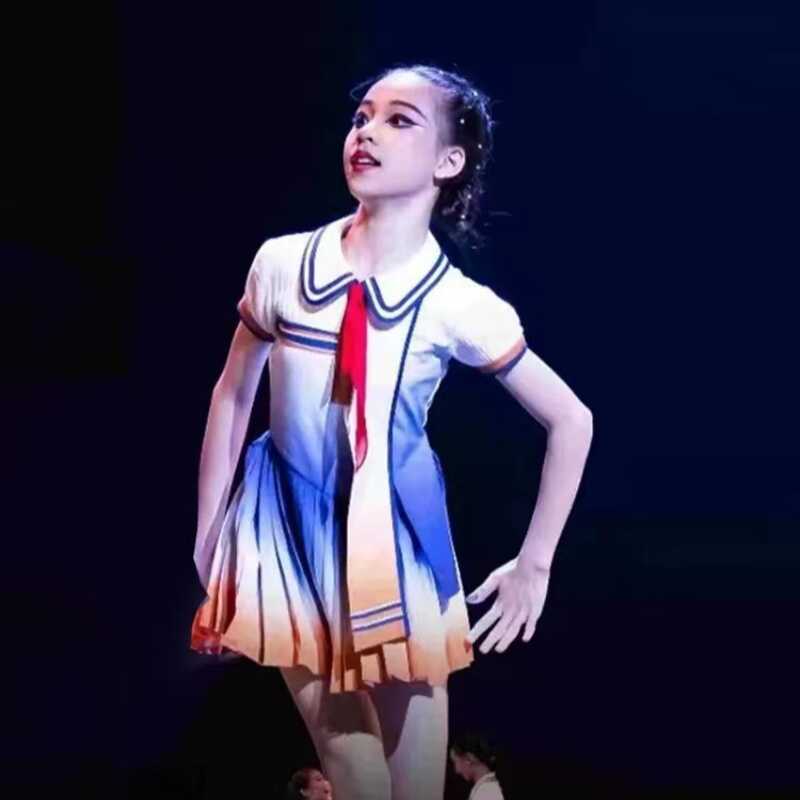 诗歌朗诵中小学生六一演出服