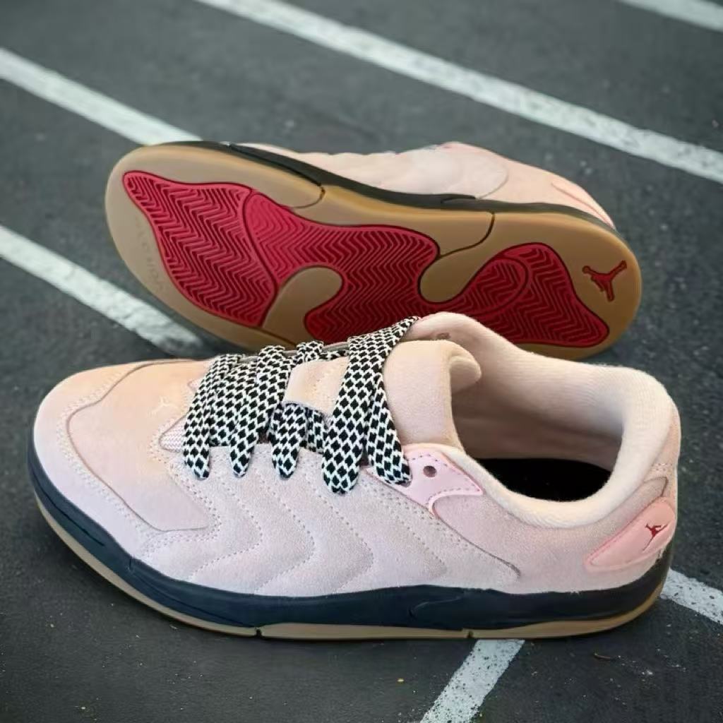 正品耐克休闲面包板鞋