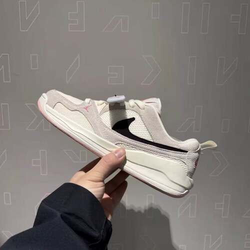 NIKE Jordan CMFT Era耐克男子低帮百搭缓震运动板鞋HJ6777-201