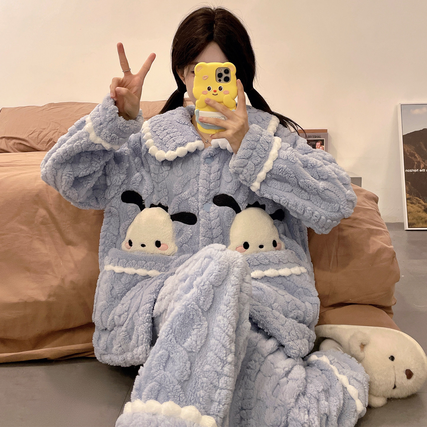 睡衣女款秋冬季珊瑚绒加厚加绒法兰绒卡通可爱学生冬天家居服套装