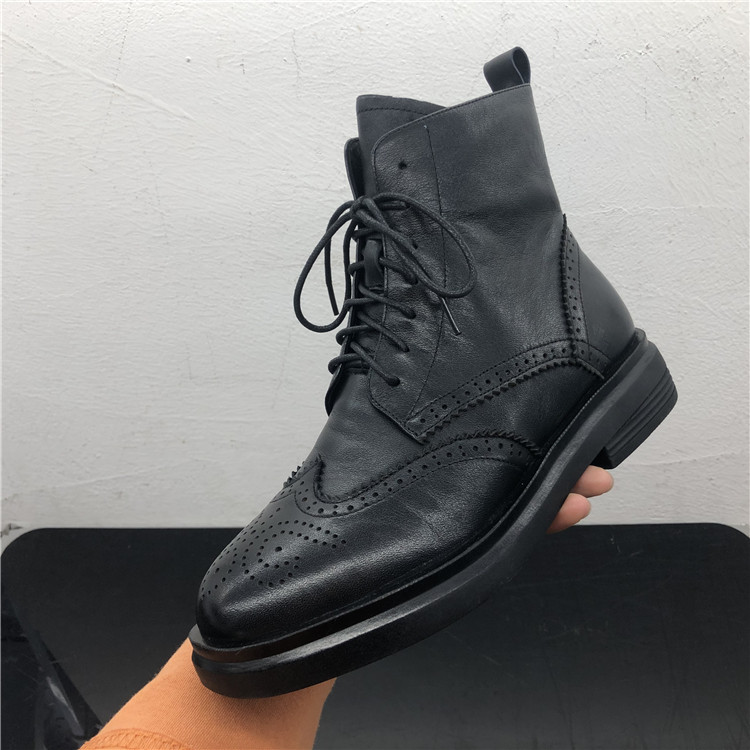 工厂清仓处理秋款低方跟马丁靴