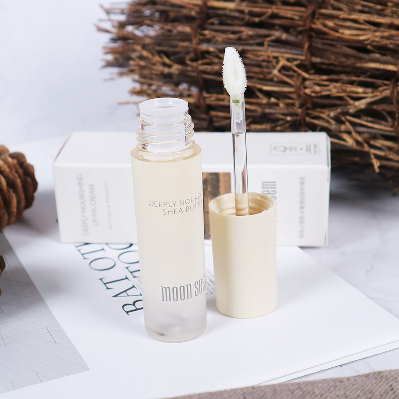 滋润润唇乳不油腻清爽