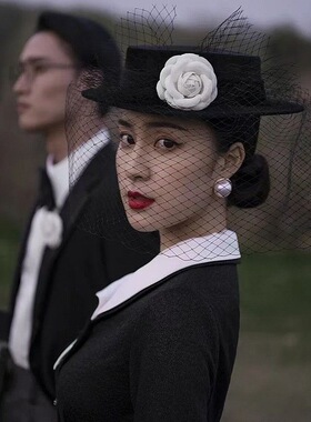 复古赫本风黑色网纱山茶花礼帽法式名媛风优雅气质平顶帽洋气礼帽