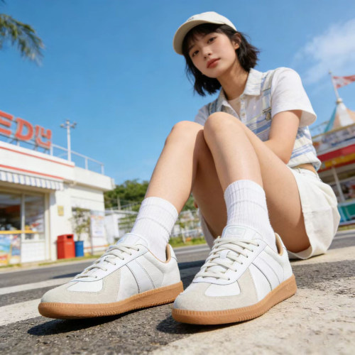 Adidas/阿迪达斯 三叶草 BW Army 德训经典轻便薄底鞋板鞋 JH7834