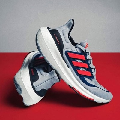 阿迪达斯爆米花跑步鞋