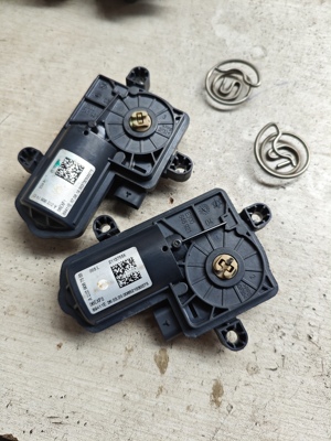 奔驰 W222 S级GLS级GLE排气管电子阀门电机伺服马达 原厂拆车旧件