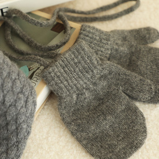 秋冬新款儿童纯羊绒手套挂脖保暖防寒可爱男女童通用保暖防寒手套