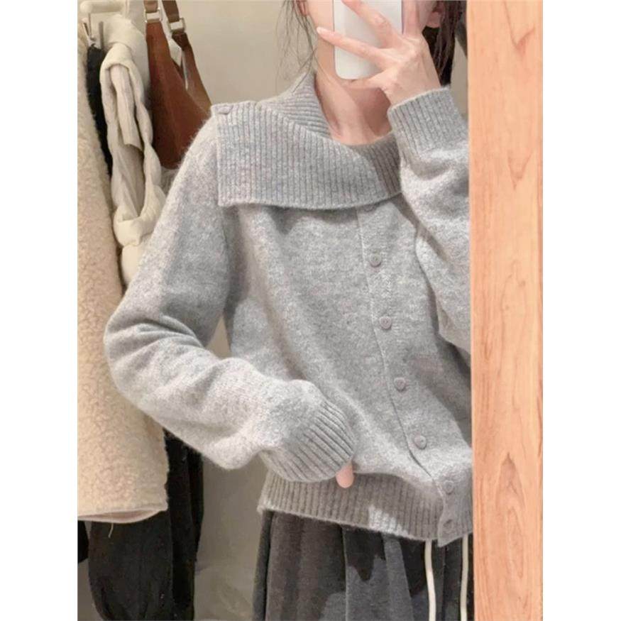 设计感独特灰色翻领羊毛针织衫女早秋chic别致不规则短款开衫上衣