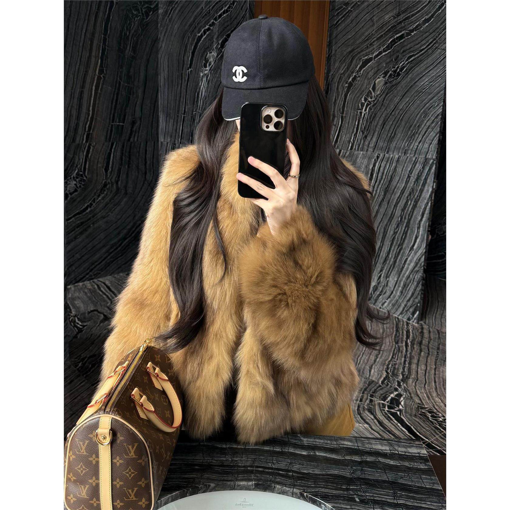 高级感彷狐狸毛皮草外套女短款冬季新款时尚洋气皮毛一体毛毛上衣