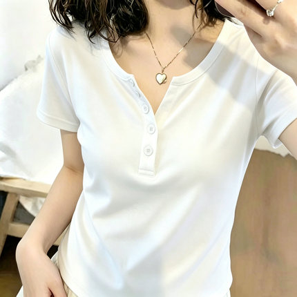 胖mm大码女装新款微胖正肩遮肚显瘦百搭V领纽扣短袖T恤女上衣薄