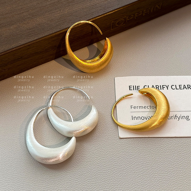 复古金色拉丝耳环女士大C椭圆形耳钩欧美轻奢高级感气质金属耳饰