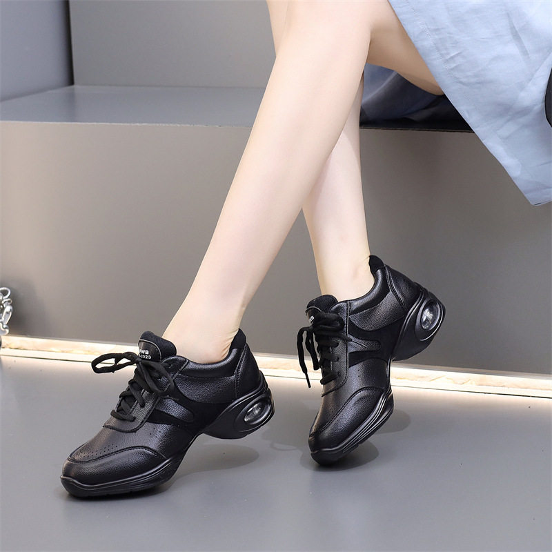 秋冬黑色舞蹈鞋女成人软底防滑气垫底现代舞广场舞跳舞鞋健美操