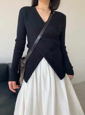 拖延症 / 小众设计黑色显瘦长袖上衣 百搭交叉v领打底针织衫