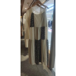 2026夏季新款拼接碎花吊带连衣裙女森林文艺刺绣棉麻中长款吊带群
