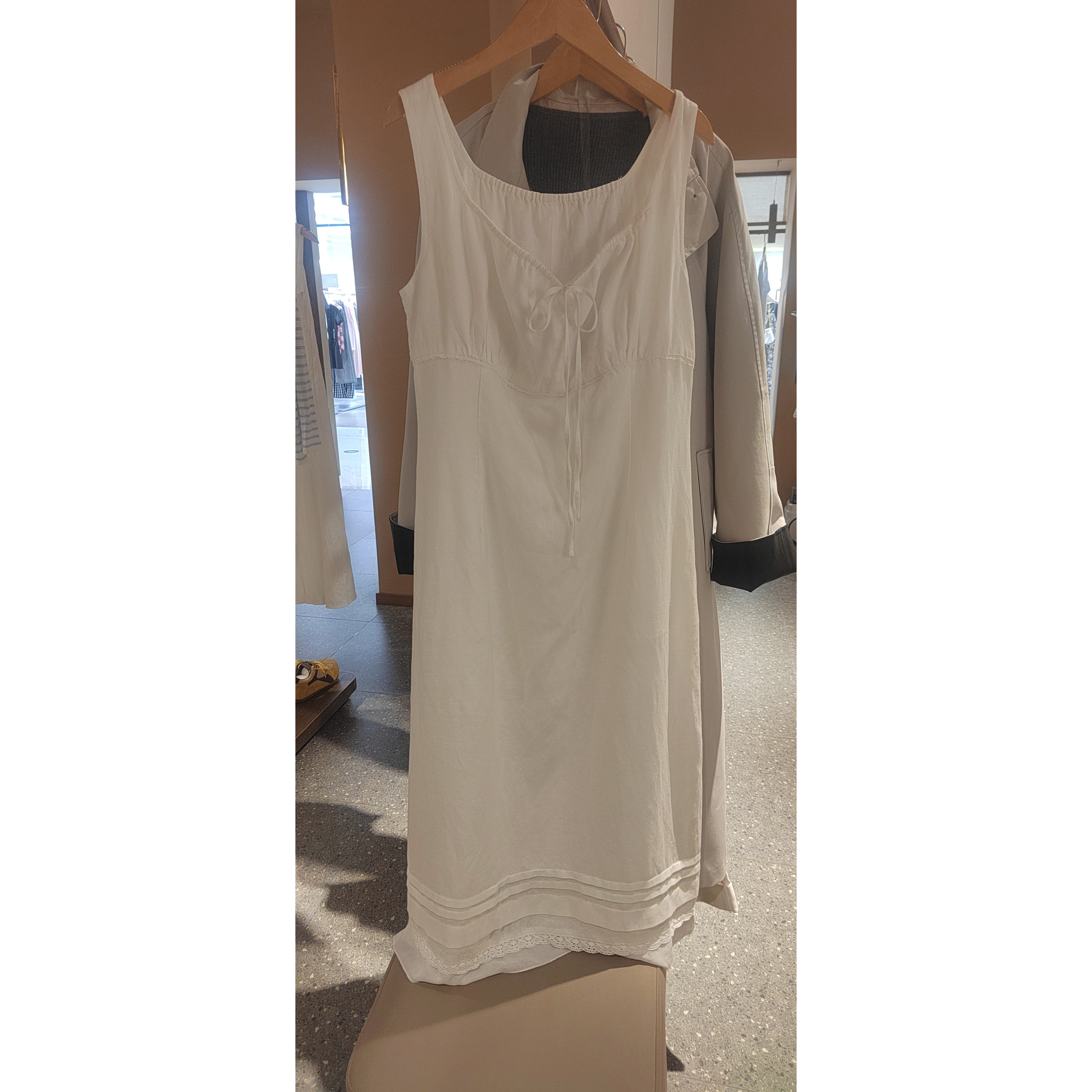 2026年夏季新款吊牌绑绳蕾丝拼接花边女士中长款连衣裙